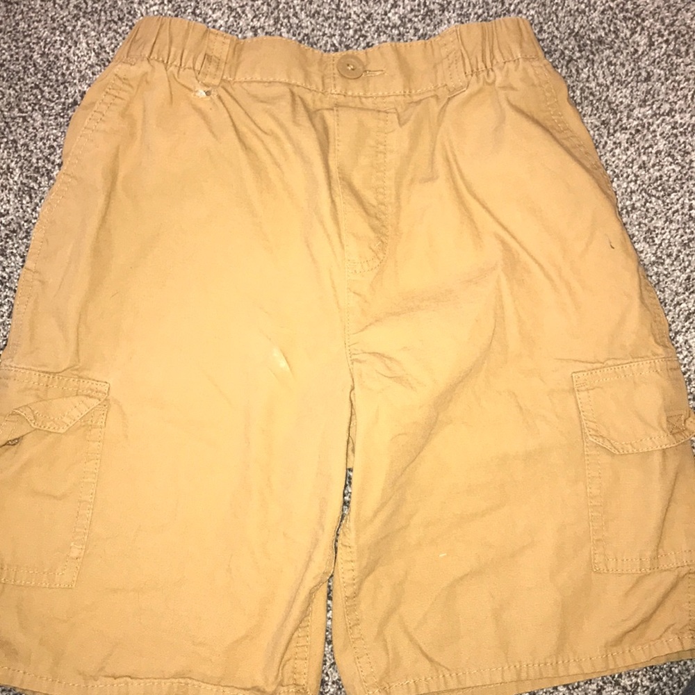 Khaki shorts
